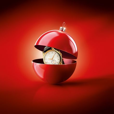 Christmas Balls on Behance Christmas Advertising, World Heart Day, Creative Banners, Christmas Campaign, Xmas Greetings, Christmas Apartment, Creative Christmas Trees, Xmas Sale, Image 3d