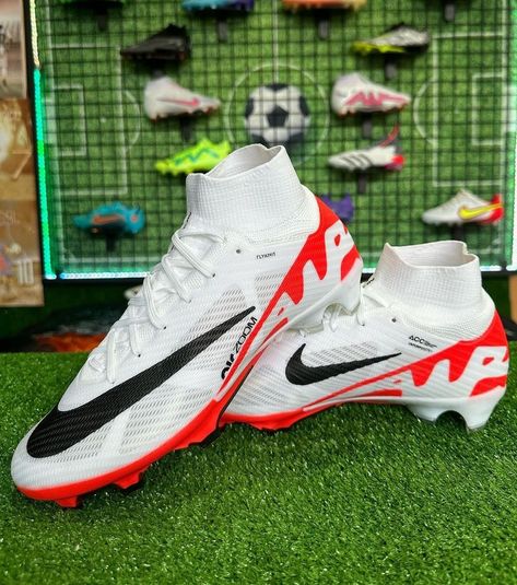 Rugby Boots Nike, Rugby Cleats, Football Boots Nike, Becky G Outfits, Best Soccer Shoes, Rugby Boots, Nike Football Boots, Air Nike, Soccer Season