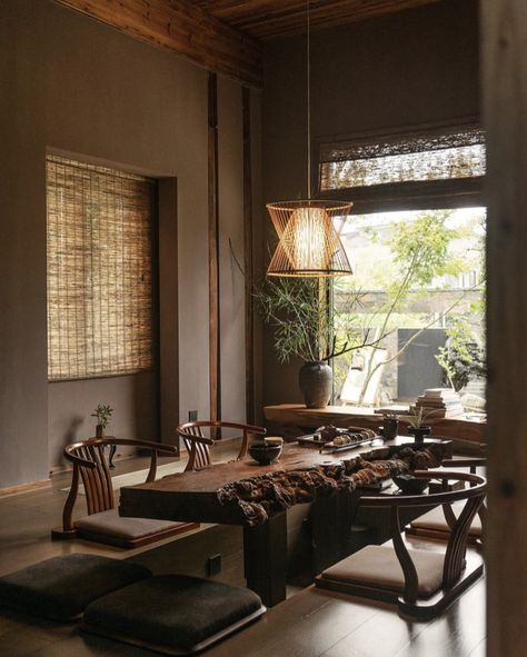 Chinese Tea House Design, Tea House Interior, Chinese Tea Room, Chinese Tea Table, Tea House Design, Chinese Tea House, Zen Interiors, Tea Decor, Asian Interior