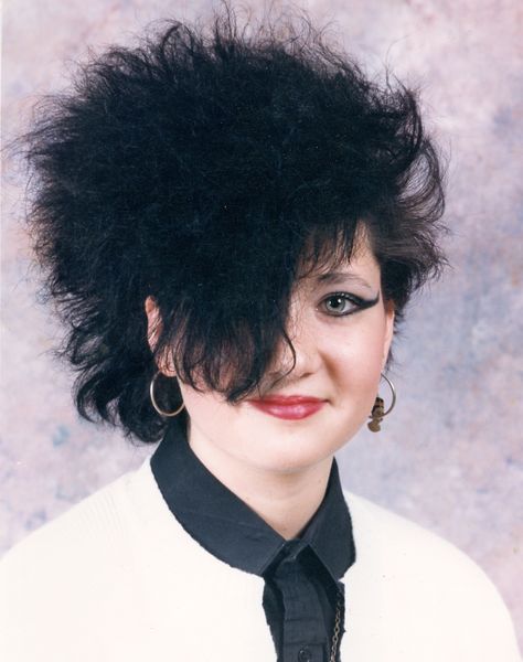 “The day before school pictures 1984 my mom was complaining that I wore black too often (all the time). So after making myself beautiful on school picture day I grabbed an old white sweater vest out of her closet and wore it to school. She still was not pleased with my school photos. Wonder why?” [...] 80s Photoshoot, 90s Hairstyles Short, 80s Haircuts, 80s Hairstyles, Vintage Haircuts, 80's Hairstyle, 1980s Hair, Awkward Photos, Trad Goth