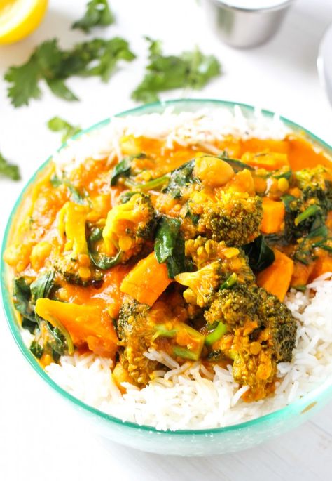 The Best Vegetable Curry Ever - Layers of Happiness Best Vegetable Curry, Vegetable Curry Recipes, Curry Dishes, Vegetable Curry, Vegetarian Cooking, Veggie Dishes, Curry Recipes, Vegetable Dishes, Vegetarian Dishes