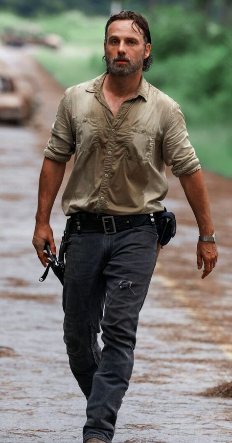 Rick Grimes Outfit, Rick Grimes Aesthetic, Twd Rick Grimes, Rick Grimes Costume, Twd Pictures, Rick Grimes Hot, Twd Rick, Twd Aesthetic, ريك غرايمز