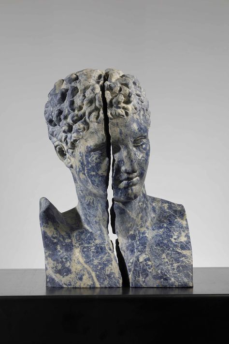 Massimiliano Pelletti, Broken Blue, 2017. Bolivian sodalite, 56 x 41 x 35 cm. New York Aesthetic Winter, Japanese Kintsugi, Statue Head, Body Sculpture, Classic Sculpture, Ancient Sculpture, New York Aesthetic, Stone Statues, Natural Art