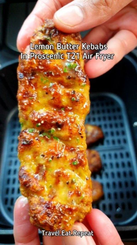 Air Fryer Recipes Chicken Tenders, Ramzan Recipe, Chicken Keema, Chicken Kebab Recipe, Iftar Recipes, Air Fryer Recipe, Kebab Recipes, Air Fryer Recipes Chicken, Chicken Kebabs