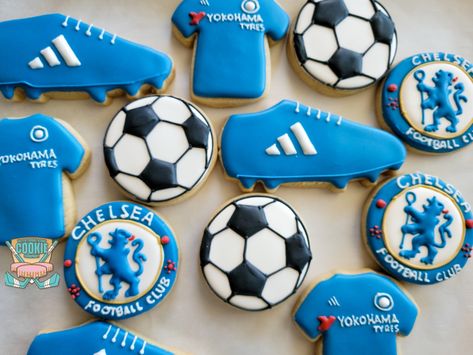 Manchester City Cookies, Soccer Cookies, Chelsea Soccer, Butterfly Birthday Cakes, Soccer Party, Bday Cake, Butterfly Birthday, Birthday Cookies, Chelsea Fc