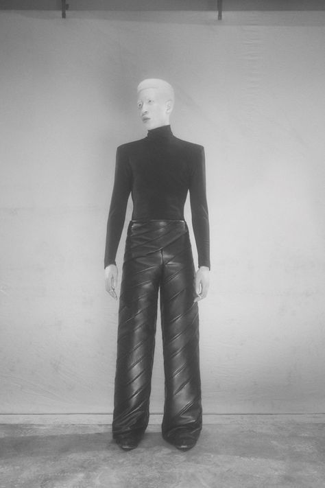 Han Kjøbenhavn – Fall/Winter 2022-2023 – Milan Fashion Week Leather Pants Men, Han Kjobenhavn, Fall 2022, Mens Fall, Milan Fashion, Milan Fashion Week, Milan, Leather Pants, Lookbook