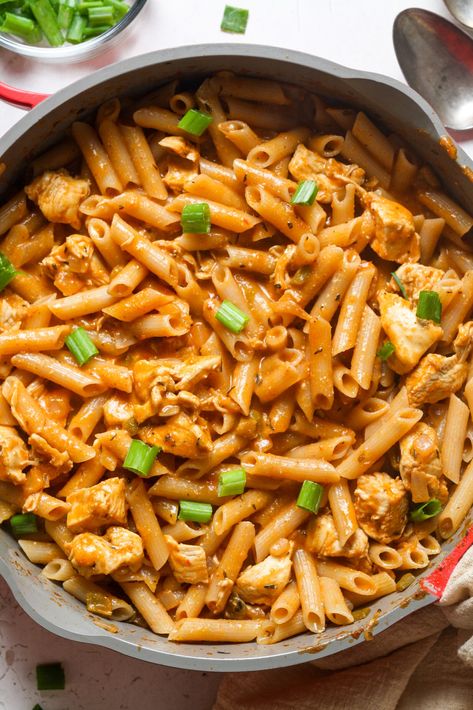 Homemade Chicken Pasta, Protein Dinner Ideas, High Protein Dinner Ideas, Real Food Meal Plan, Cajun Chicken Pasta Recipes, Kale Pasta, Buffalo Chicken Pasta, Cajun Pasta, High Protein Dinner