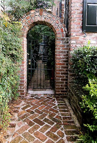 Untitled | Flickr - Photo Sharing! Garden Gate With Arch, Brick Archway Exterior, Diy Garden Archway, Brick Wall Gardens, Archway Decor, Brick Archway, Garden Archway, Garden Gate Design, Brick Arch