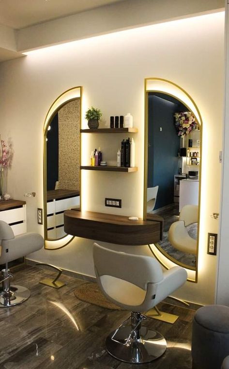 Interior Design For Parlour, Beauty Parlour Mirror Design, Saloon Decor Interior Design Modern, European Salon Design, Small Saloon Ideas, Saloon Decorations Living Rooms, Hair Saloon Designs Interior, Small Saloon Decor Interior Design, Beauty Parlour Decoration Ideas