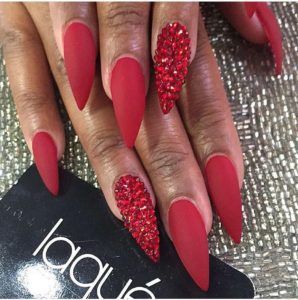 Monday Mainicure Tis the Season for Red (7) | BN Style Matte Stiletto Nails, Red Stiletto Nails, Red Nail Art Designs, Nails 2018, Red Nail Art, Red Acrylic Nails, Red Nail Designs, Super Nails, Nagel Inspo