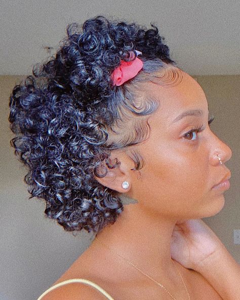 Cute Curly Hair Styles For Short Hair, Natural Curly Short Hairstyles, Big Chop Styles, Short Curly Afro, Short Natural Curly Hair, Girl Goals, Hairdos For Curly Hair, Natural Hair Styles Easy, Big Chop