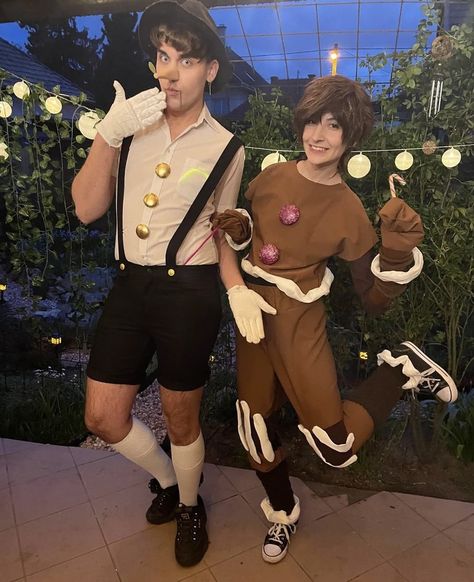 Lord Farquaad And Gingerbread Man, Easy Shrek Character Costumes, Diy Shrek Character Costumes, Shrek Group Halloween Costumes, Shrek Themed Costumes, Gingy Shrek Costume, Shrek Halloween Costumes Group, Shrek Movie Costumes, Shrek Couple Costume