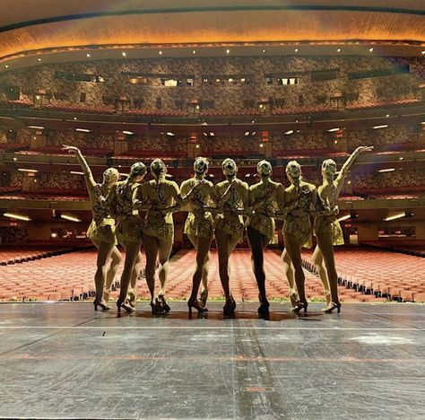 Broadway Dancers Aesthetic, Rockettes Aesthetic, Dance Stage Aesthetic, 2000s Tumblr, Dancer On Stage, Dancers On Stage, Radio City Rockettes, Dancing On Stage, Performance Aesthetic