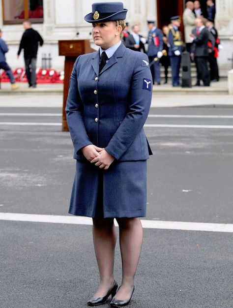 Raf Uniform, Vintage Uniform, Female Police, Female Police Officers, Fabulous Women, Women Wearing Ties, Women's Uniforms, Police Women, Police Officers