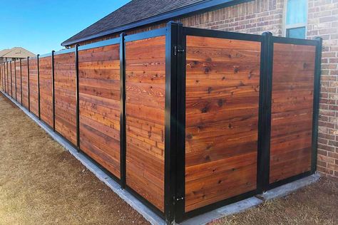 The Ultimate Collection of Privacy Fence Ideas (Create Any Design With This Kit) Privacy Fence Ideas, Diy Privacy Fence, Wood Fence Design, Wood Privacy Fence, Fence Stain, Modern Fence Design, Backyard Fence, Privacy Fence Designs, Horizontal Fence