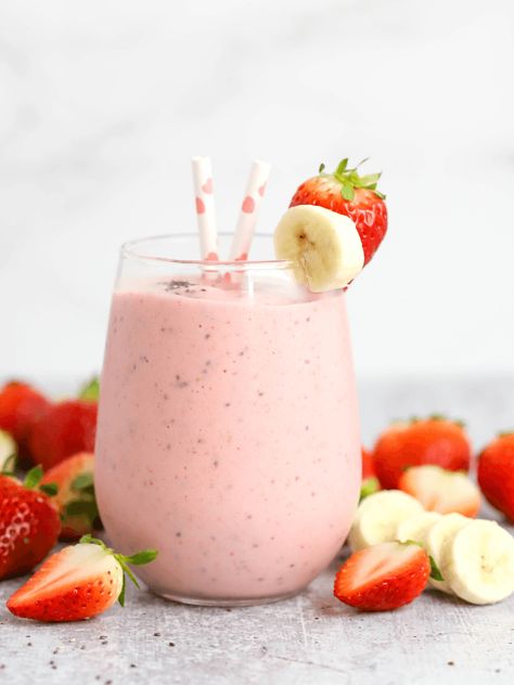 Strawberry Banana Smoothie | Simply Made Recipes Blueberry Mango Smoothie, Blackberry Smoothie, Raspberry Yogurt, Fruit Smoothie Recipes Healthy, Snack Prep, Yummy Smoothie Recipes, Raspberry Smoothie, Strawberry Banana Smoothie, Strawberry Smoothie