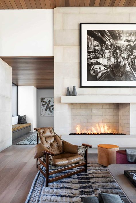 Brazilian Modernism Interior, Modern Mountain Fireplace, Modern Mountain Home Interiors, Brazilian Interior Design, Brazilian Interior, Mountain Ideas, Mountain Home Interiors, Utah House, Grey Accent Wall