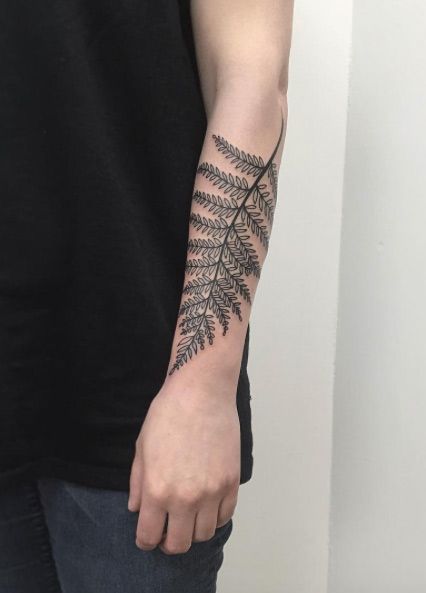 Best Sleeve Tattoos Men, Sleeve Tattoos Men, Hanya Tattoo, Fern Tattoo, Tattoos Men, Forarm Tattoos, Tattoo Zeichnungen, Inspiration Tattoos, Best Sleeve Tattoos