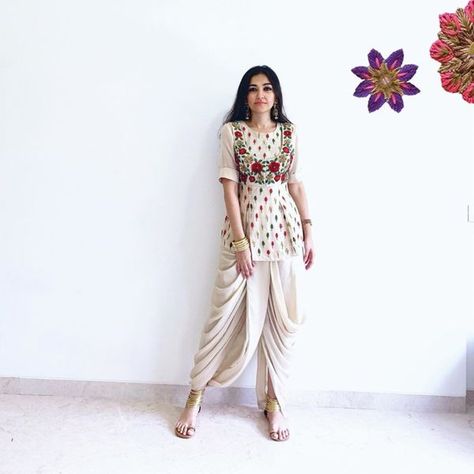 Fusion Outfit Ideas For Your 2020 Mehndi! Different Dress Styles Indian, Fusion Indian Wear, Fusion Wear Indian Casual, Western Indian Fusion Outfit, Fusion Wear Indian Western, Indian Western Fusion Fashion, Diwali Outfits Indowestern, Indian Fusion Outfits, Indowestern Outfits Casual