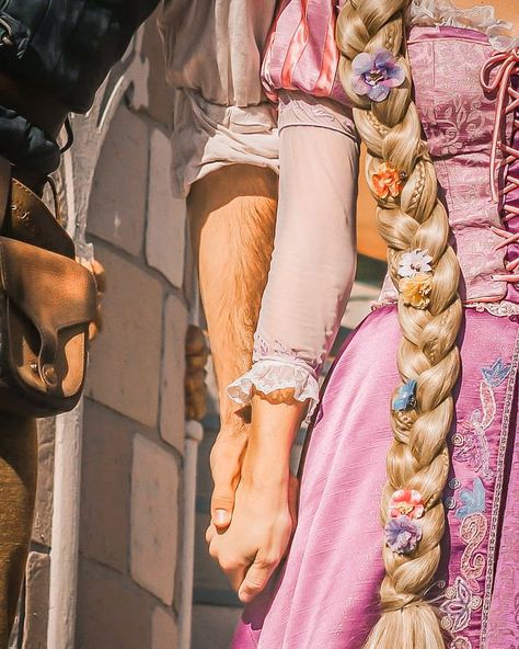 — rapunzel aesthetic Rapunzel Aesthetic, Dream Cosplay, Cute Disney Quotes, Tangled Wallpaper, New Profile Picture, Rapunzel Cosplay, Disney Romance, Disney Cuties, Aesthetic Cartoon