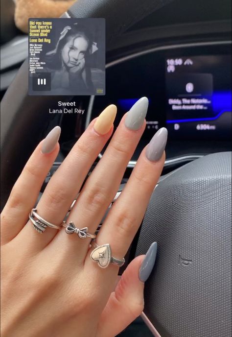 grey and yellow acrylic nails that match lana del rey’s newest album’s color palette Lana Del Rey Blue Nails, Almond Nails Lana Del Rey, Nail Inspo Lana Del Rey, Lana Del Rey Acrylic Nails, Lana Del Ray Inspired Nails, Laufey Inspo Nails, Lana Coded Nails, Lana Del Rey Nails Design, Lana Del Rey Ring