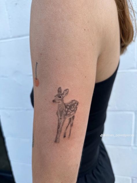 by elises_pokedpieces on tiktok Fawn Tattoo, Doe Tattoo, Botanical Tattoos, Deer Tattoo, London Tattoo, Real Leaves, Dainty Tattoos, Girly Tattoos, Subtle Tattoos