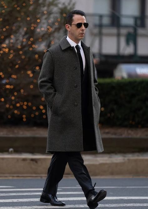 We Rate Every Single Iconic Outfit From Succession | Who What Wear Succession Aesthetic, 1950s Mens Fashion, Kendall Roy, Mens Smart Casual Outfits, Nyc Fits, Iconic Outfits, 1950s Mens, Smart Casual Men, Corporate Fashion