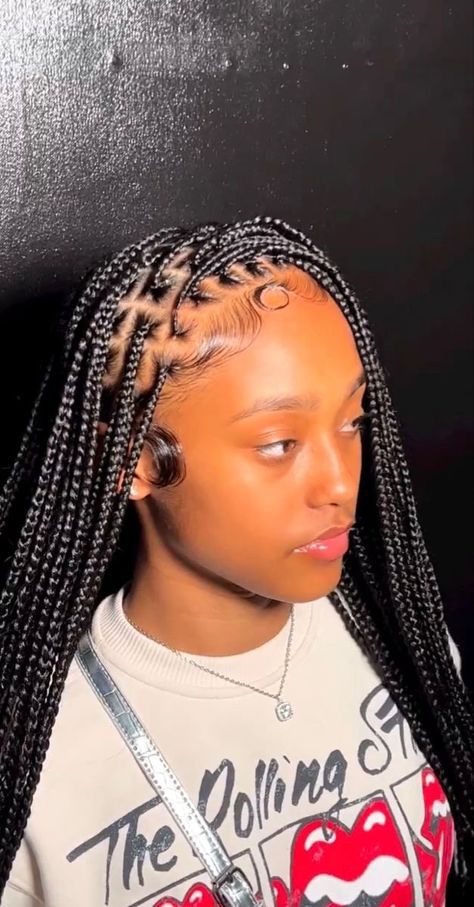 28 Inch Braids, Individuals Braids For Black Women, Medium Single Braids, Xs Knotless Braids, Small Knotless Braids, Quick Braids, Pretty Braids, Braided Hairstyles For Black Women Cornrows, Faux Locs Hairstyles