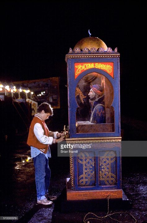 Fortune Teller Machine, David Moscow, Big 1988, Vintage Fortune Teller, Fortune Teller Costume, Creepy Carnival, Rick And Morty Poster, Halloween Circus, Dark Circus