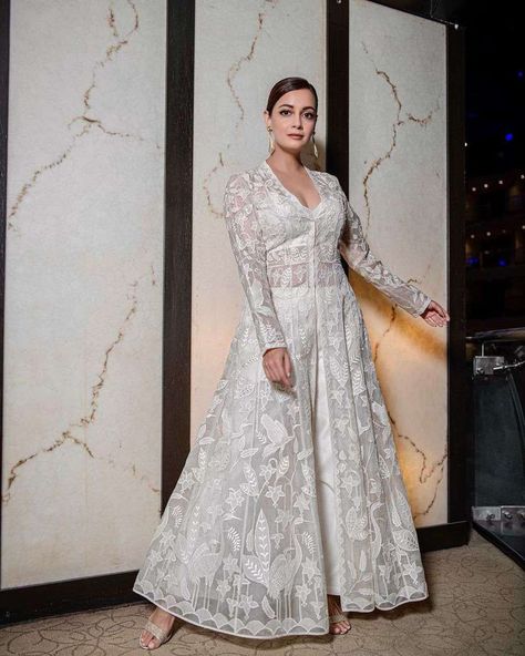 Designer Indian Outfits, Nikah Outfit, White Anarkali, Chikankari Embroidery, Dia Mirza, Outfits Indian, Indian Dresses Traditional, Anarkali Gown, Indian Lehenga