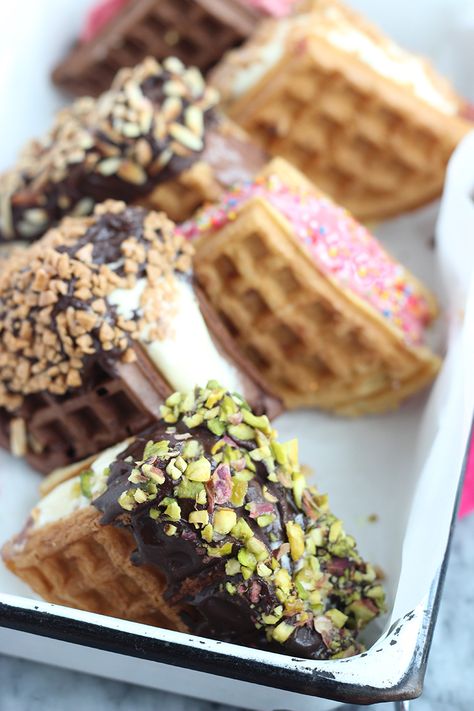 Waffle Ice Cream Sandwich Recipe by The Sweet Escape Ice Cream Sandwich Recipe, Waffle Ice Cream Sandwich, Resep Sandwich, The Sweet Escape, Ice Cream Sandwiches Recipe, Waffle Ice Cream, Stroopwafel, Slow Cooker Desserts, Ice Cream Sandwiches