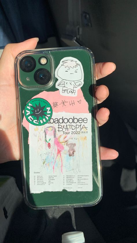 DIY Phone case cover green iphone clear case 대학생 스타일, Clear Phone Case Design, Retro Phone Case, Produk Apple, Accessoires Iphone, Iphone Case Stickers, Iphone Obsession, Kawaii Phone Case, Collage Phone Case