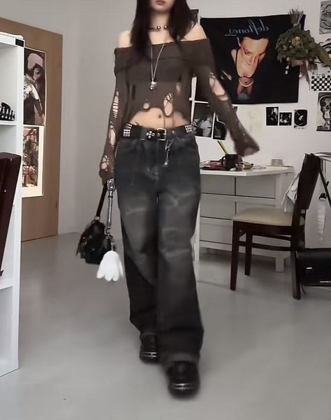 Y2k Goth Outfits, Baggy Outfits, Outfits Baggy, Y2k Goth, Baggy Style, Goth Outfits, Dream Wardrobe, Outfit Ideas, Wardrobe