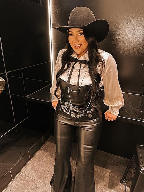 Brianna Purvis's Amazon Page Cowboy Chic, Cowgirl Look, Biker Outfit, Boho Glam, Western Chic, Cowgirl Outfits, Vintage Eclectic, Date Outfits, Favorite Products