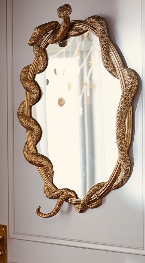 Harry Potter Snake Mirror, Classy Aesthetic Decor, Gold Snake Mirror, Goddess Bathroom Decor, Snake Furniture Design, Gold Snake Decor, Gryffindor Inspired Bedroom, Snake Mirror Diy, Old Mirror Aesthetic