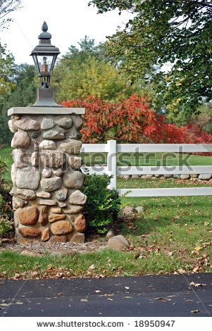 Driveway Columns, Driveway Entrance Landscaping, Farm Entrance, Driveway Lighting, Stone Driveway, Driveway Entrance, Solar Lighting, Driveway Landscaping, Stone Pillars