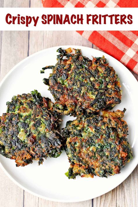 These crispy spinach fritters turn the boring green vegetable into a delicacy. They are ready in 30 minutes! Frozen Spinach Recipes, Crispy Spinach, Spinach Fritters, Spinach Recipes Healthy, Spinach Cake, Spinach Pancakes, Fried Spinach, Spinach Egg, Healthy Vegetable Recipes