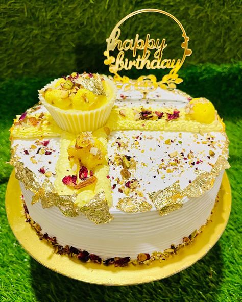 Grateful for happy customers enjoying our Rasmalai cake! 🍰 Feeling blessed to spread joy through our baking. . . For more details 9428150012 . . #rasmalaicake #rasmalai #cake #cakedesign #suratcake #suratbaker #cakeofinstagram #suratcakelovers #sweetheartcookinginstitute #uniquecake #suratcakeartist #suratcakemaker Rasmalai Cake Decoration Ideas, Ras Malai Cake Designs, Rasmalai Cake Designs, Rasmalai Cake Recipe, Pastry Cake Design, Rasmalai Cake, Cake Design For Men, Friendship Images, Feeling Blessed