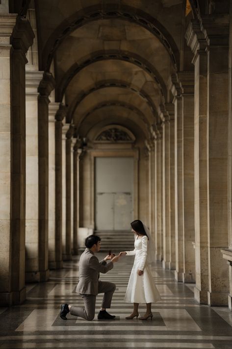 A breathtaking moment of love in the heart of Paris 💕✨ An unforgettable marriage proposal at the iconic Louvre museum. Here's to forever amidst art and romance. #LoveInLouvre #ParisProposa Paris Proposal Ideas, Art Museum Proposal, Louvre Photo Ideas, Museum Proposal, Paris Proposal, Dream Proposal, Le Louvre, Marriage Proposal, Engagement Pics