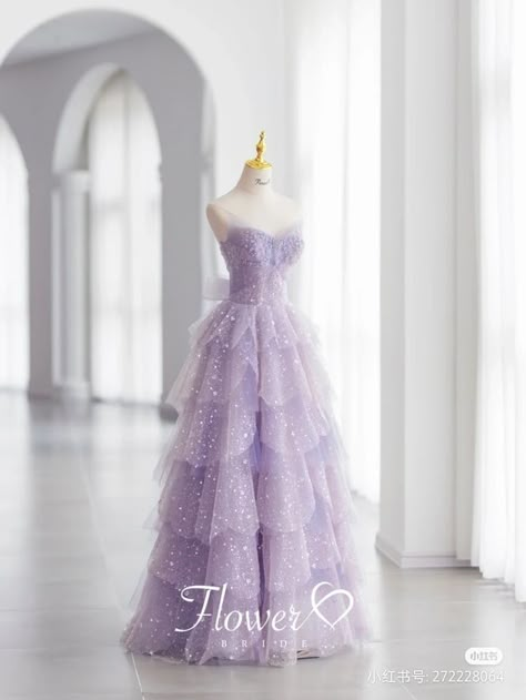 Purple Gowns, High Low Prom Dresses, Simple Gowns, Stunning Prom Dresses, Purple Prom Dress, Princess Ball Gowns, Prom Dress Inspiration, Cute Prom Dresses, Pretty Prom Dresses