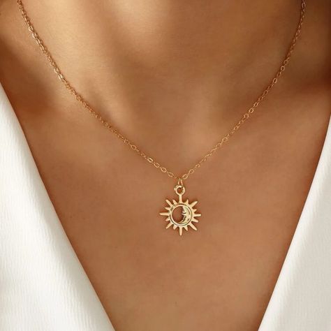 Color: Gold Style: Fashionable, Casual Material: Zinc Alloy