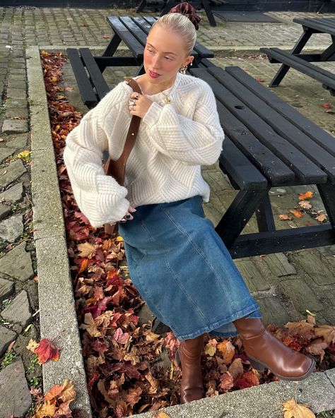 oh we are feeling autumnal 🍂🍁 Cream Ruffle Skirt Outfit, Fall Fashion 2024 Aesthetic, Boots And Midi Skirt Outfit, Cute Winter Outfits 2024, Autumn Country Outfits, Winter Church Fits, Fall Church Fits, Modest Winter Outfits Casual, White Skirt Winter Outfit