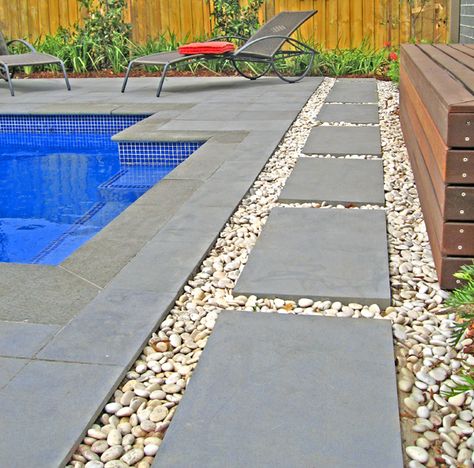 Ideas De Piscina, Landscaping Around Pool, Pool Paving, Bluestone Pavers, Inground Pool Landscaping, Pool And Patio, Pool Pavers, Paving Ideas, Pool Remodel