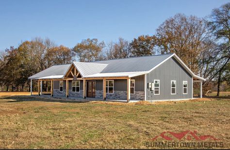 Pole Barn Kitchen, Side Carport, Modern Barn House Exterior, Interior Barndominium Ideas, Interior Barndominium, Barndominium Kitchen Ideas, Floor Plan Barndominium, Summertown Metals, Barndominium Kitchen