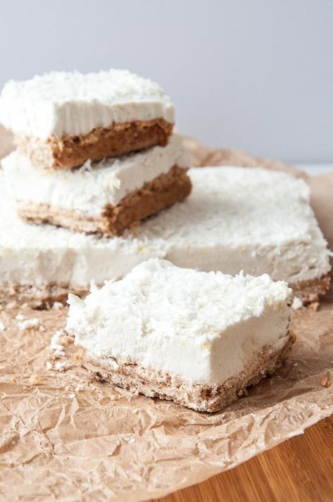 Lemon Cream Bars, Coconut Cream Bars, Plat Vegan, Raw Recipes, Lemon Coconut, Desserts Vegan, Raw Desserts, Bar Recipe, God Mat