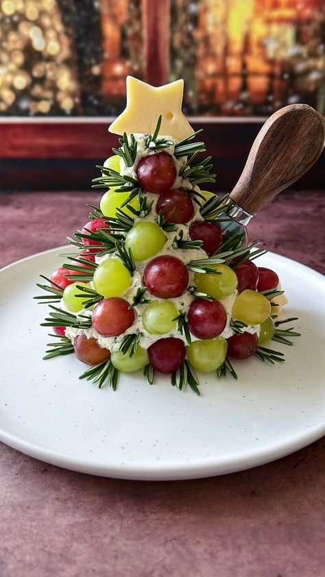 Grape Christmas Tree Cheese Ball Grape Christmas Tree, Christmas Tree Cheese Ball, Cheese Tree, Christmas Tree Cheese, Cheese Alternative, Christmas Cheese, Boursin Cheese, Hot Honey, Vegan Cream Cheese