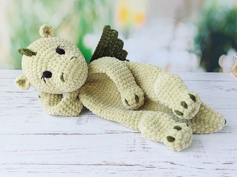 Pattern Crochet Dragon, Snuggler Dragon, Rag Doll Pattern, Amigurumi Toys, Dragon Lovey, PDF Tutorial in English, Plush Dragon for Baby, CM Crochet toys tutorial #crochettoystutorial #crochet #crochettoy #crochetpattern #crochetpatterns 3.449 Crochet Dragon Lovey, Lovey Sewing Pattern, Lovey Blanket Pattern, Dragon Crochet Pattern, Plush Dragon, Amigurumi Dragon, Crochet Dragon Pattern, Lovey Pattern, Crochet Lovey