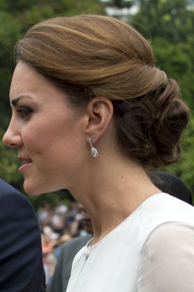 Princess Kate Hair Updo, Kate Middleton Hair Updo, Kate Middleton Updo, Düşes Kate, Soft Twist, Kate Middleton Hair, Princesa Kate Middleton, Ayers Rock, Peinados Recogidos