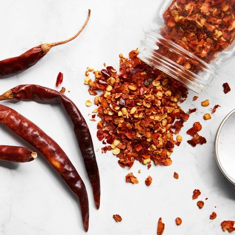 Red Pepper Flakes: What Are They and How to Make Your Own | Epicurious Red Pepper Flakes Recipes, Flake Recipes, Dried Chili Peppers, How To Make Red, Dried Peppers, Lime Vinaigrette, Pepper Spice, Red Chili Peppers, Red Chili Flakes