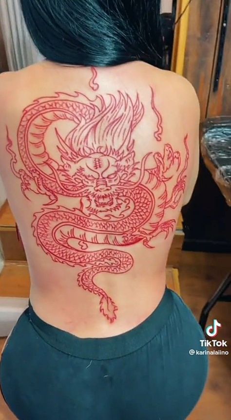 Red Dragon Back Tattoo For Women, Back Tattoo Women Dragon, Dragon Back Tattoo Women, Dragon Tattoo For Women Back, Dragon Tattoo On Back, Back Dragon Tattoo, Tato Ikan Koi, Henne Tattoo, Red Dragon Tattoo